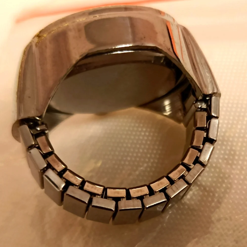 New Silver Stretchable Watch ⌚ Ring, size 7 to 11
